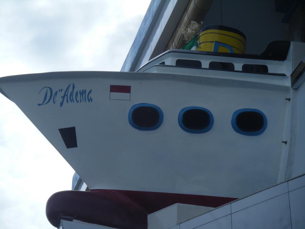 De Adema Guesthouse Amed Exterior foto