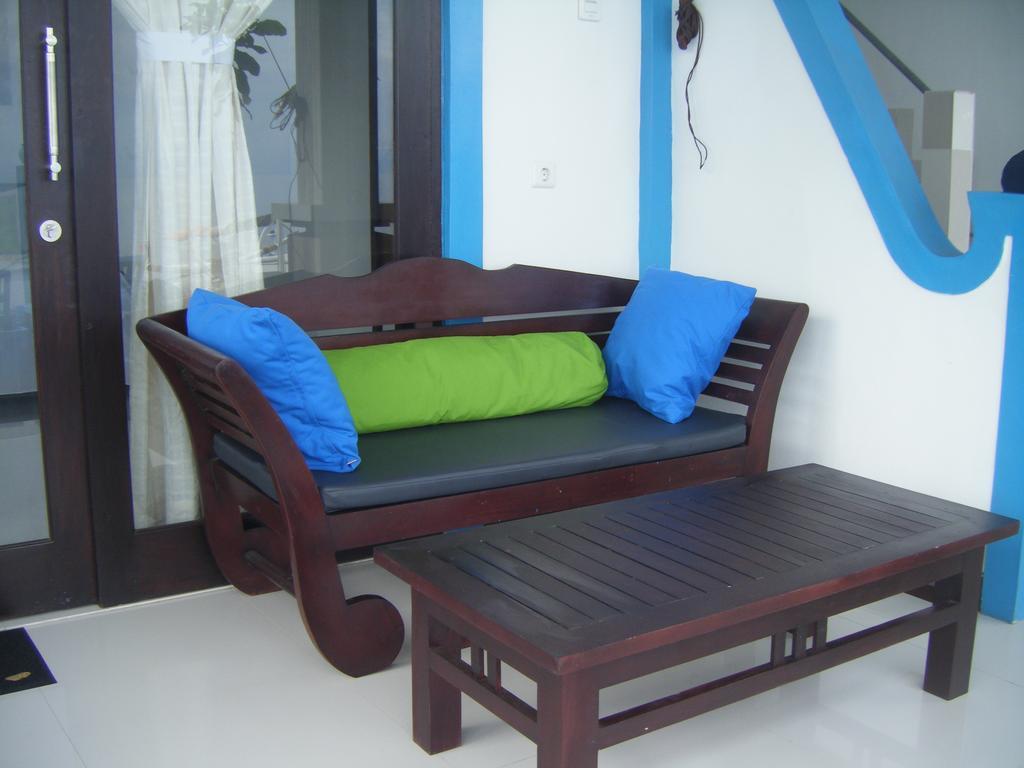 De Adema Guesthouse Amed Exterior foto